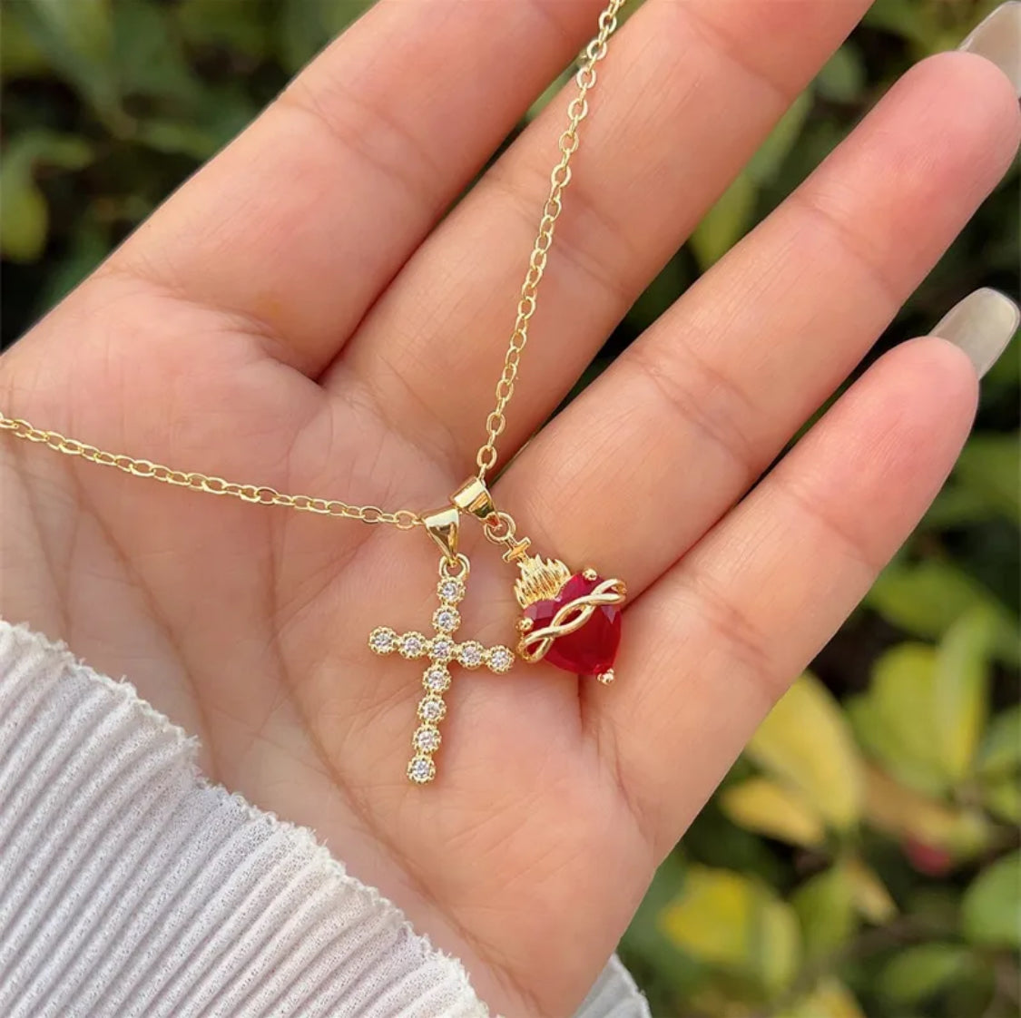 Cruz Zirconia y Sagrado Corazón